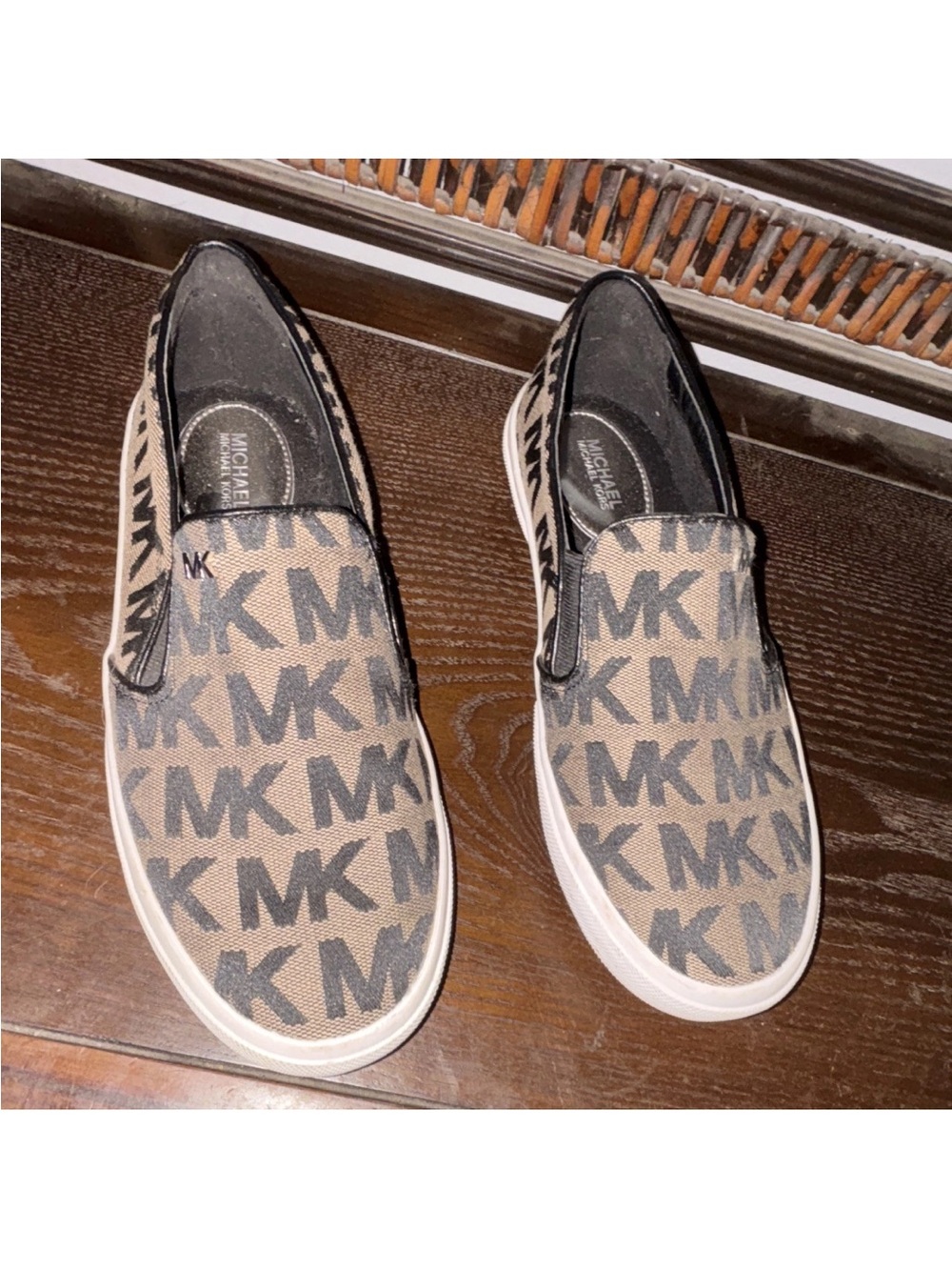 Michael kors Keaton canvas logo slip on sneakers beige/black womans 6.5